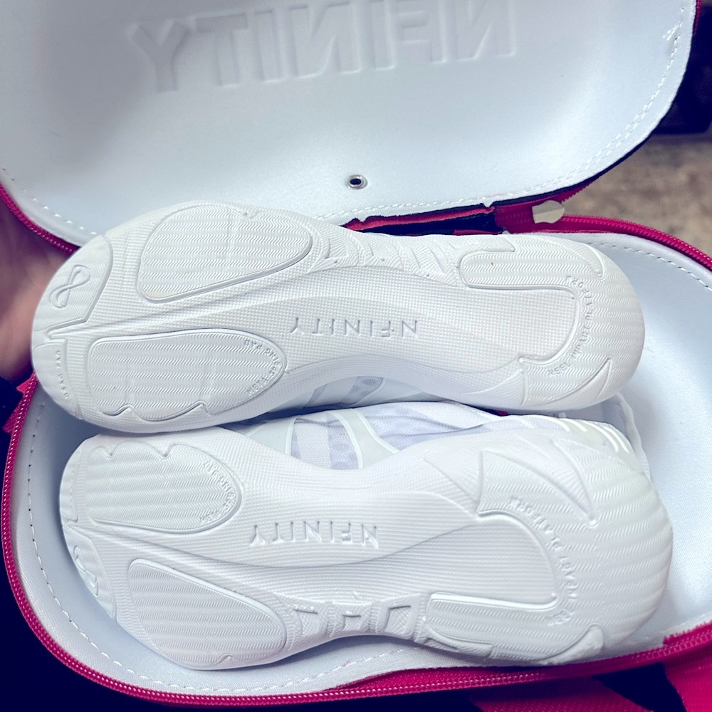 Nfinity Vengeance cheer shoes size 4